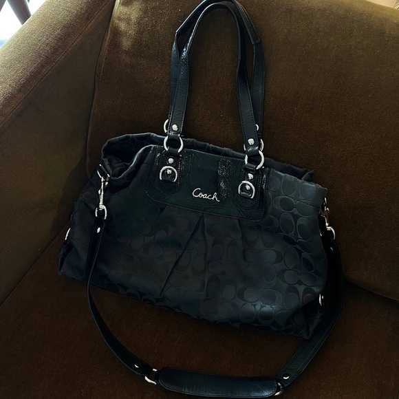 COACH Black Signature Pattern Shoulder Bag - Picture 11 of 11